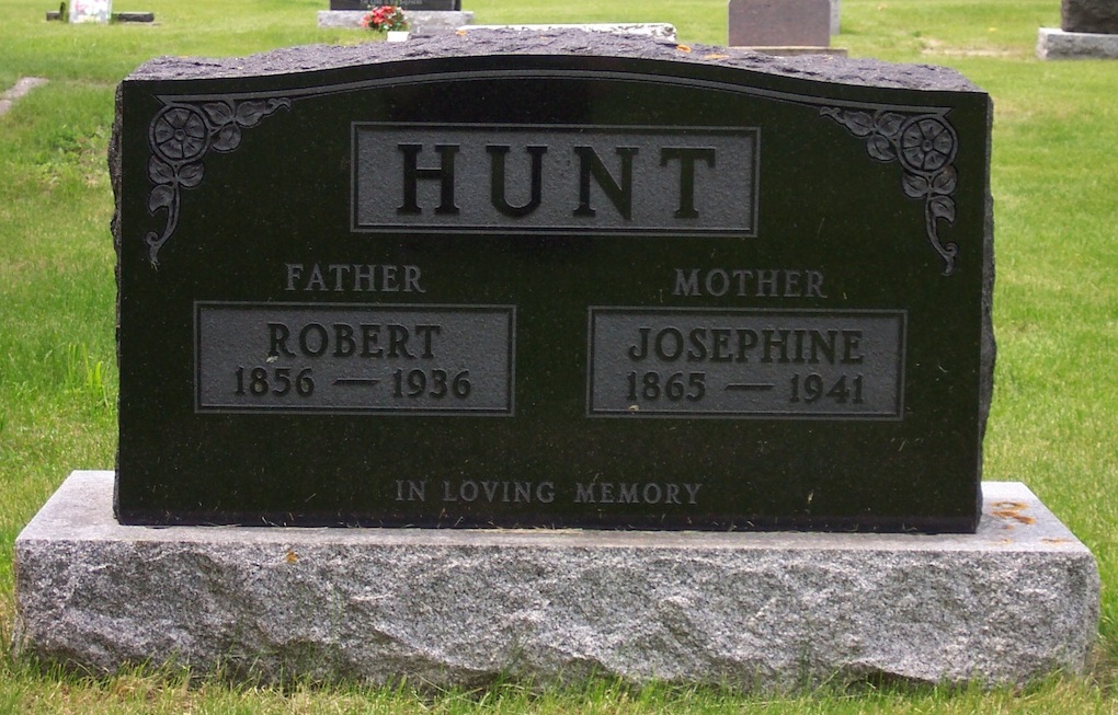 RobertHunt-JosephineBoyle_gravestone.jpg