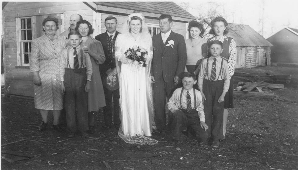 Arnold Young and Martha Markowski Wedding picture November 5, 1944